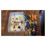 VINTAGE G I JOE CHARACTERS. - WEAPONS