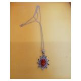 SILVER PENDANT NECKLACE