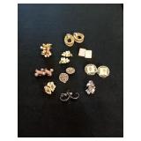 VINTAGE COSTUME CLIP ON EARRINGS