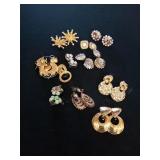 LADIES VINTAGE CLIP-ON EARRINGS