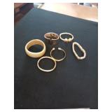 COSTUME JEWELRY BRACELETS