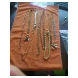 10 COSTUME JEWELRY NECKLACES