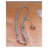 PEARL LIKE NECKLACE AND ACCESSORIES