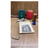 VINTAGE NECKLACE, PIN, SHOE HORN WOODEN CONTAINER