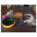 MISCELLANOUS KITCHEN ITEMS