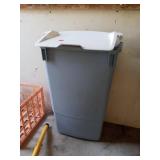 TALL KITCHEN TRASH CAN WITH SWIVEL TOP LID