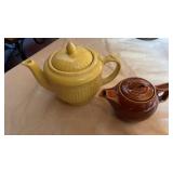 MCCOY MINI TEA POT AND YELLOW USA TEA POT