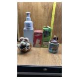 DONUT MAKER, SOLO CUPS & HOLDERS, BOYDS BEAR