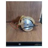 BLACK AND DECKER CIRCULAR SAW