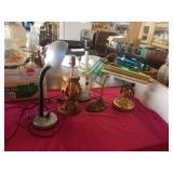 VARIETY OF DESK LAMPS