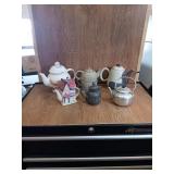 6 TEAPOTS