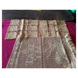 VINTAGE DOILIES
