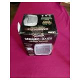 LASKO SMALL ELECTRIC CERAMIC HEATER