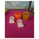 PLANTERS AND WALL HANGINGS