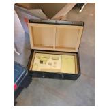 SMALL STORAGE BOX