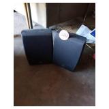 2 SMALL JBL STEREO SPEAKERS