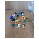 MINIATURE PLASTIC CHILDRENS TOYS