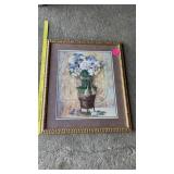 FLORAL PRINT WALL HANGING 25IN BY 28 IN