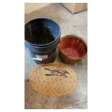 PRONTO 29-R VINTAGE WRENCH, BASKET AND BUCKET