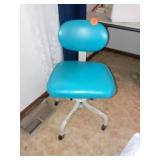 LEATHER CHAIR ON WHEELS