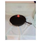 10 INCH CAST IRON SKILLET