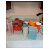 PLASTIC FOOD STORAGE CONTAINERS