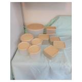 MATCHING PLASTIC FOOD CONTAINERS