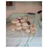 PLASTIC FOOD STORAGE CONTAINERS