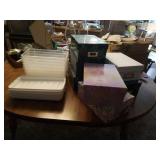 6 PLASTIC CONTAINERS AND STORAGE BOXES