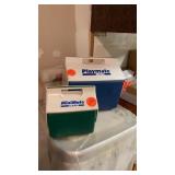 PLAYMATE AND MINI MATE IGLOO COOLERS WITH ICE