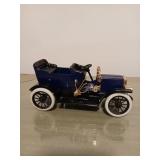 METAL DIECAST 8-IN TOY CAR