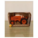 TOY JOHN DEERE 1947 MODEL MI TRACTOR