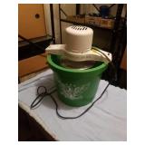 PROCTOR-SILEX ELECTRIC ICE CREAM FREEZER