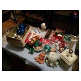 NUMEROUS CHRISTMAS DECORATIONS