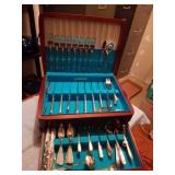 MIXED SET OF SILVERWARE