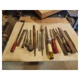 VARIETY OF FILES AND WOOD CHISELS