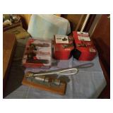 2 BATTERY PACKS, KEYED ENTRY DOOR HANDLE, NUT