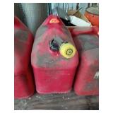 5 GALLON PLASTIC GAS CAN