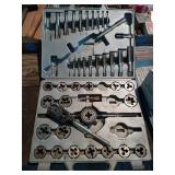TAP AND DIE THREADING TOOLS SET IN A CASE