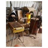 TOOL STAND, VISE ON A HOMEMADE STAND,