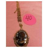 24" COSTUME JEWELRY CAMEO NECKLACE, RARE COLOR