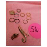 COSTUME JEWELRY RINGS AND 2 PINS