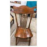 VINTAGE DINING ROOM CHAIR