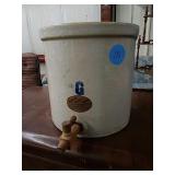 WATER COOLER WITH WOODEN SPICKET NO LID