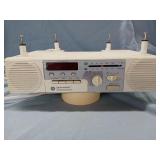 GE SPACE MAKER UNDER THE CABINET RADIO