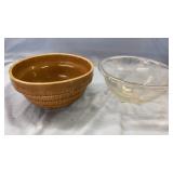 VINTAGE GLASS BOWL AND USA 9 IN