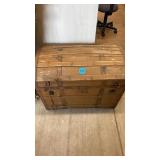 WOOD TRUNK