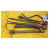 ANTIQUE FORD LUG NUT TOOL