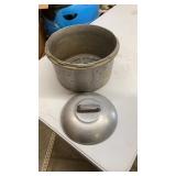 PRESSURE COOKER BOTTOM AND LID FROM A ROASTER