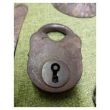 VINTAGE LOCK, NO KEY AND METAL ITEMS